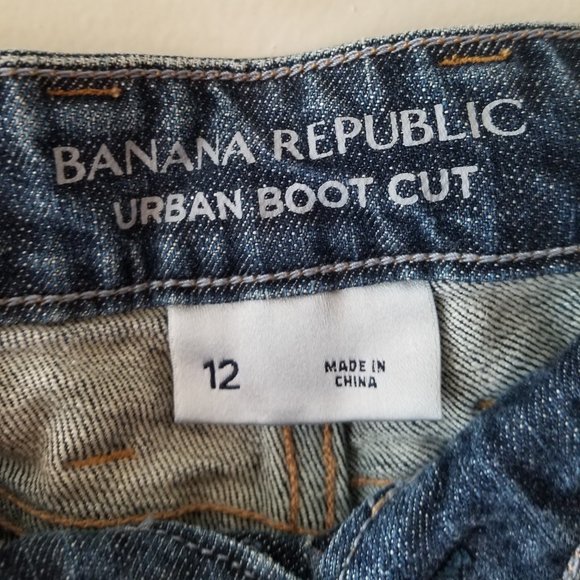 Boot Cut Banana Republic Jean - Picture 2 of 4